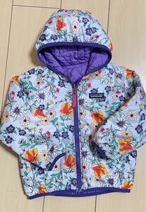 patagonia リバーシブル ジャケット ジャンパー パタゴニア　キッズ　3T 花柄　紫　パープル　ロゴ　パーカー ナイロン