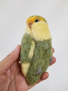 ko The Klein ko bird parrot hand made wool felt soft toy brooch 