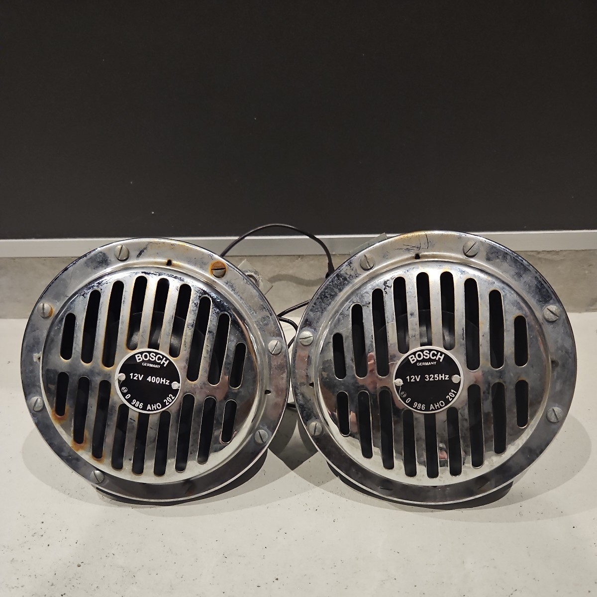 BOSCH HORN Bosch звуковой сигнал подлинная вещь в это время specification Benz звуковой сигнал 