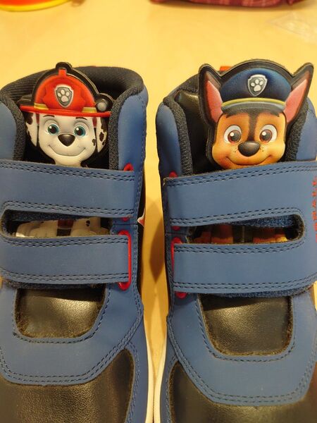 【レア?】パウパトロール ハイカット スニーカー