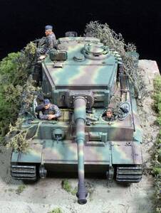 1/35 ドイツ陸軍 タイガーⅠ（後期型） SS第102重戦車大隊 第2中隊「211」号車・ジオラマ制作完成品・1944年7月/北フランス