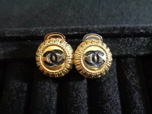 ＊100円～【CHANEL】MADE IN FRANCE シャネル CCココマーク ゴールドカラー ヴィンテージ イヤリング ファッション/小物＊T-48