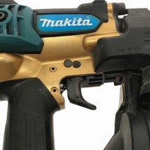 ☆中古 100周年限定☆makita マキタ 90mm 高圧エア釘打機 AN933H 金色 ゴールド ケース付 82706_画像9