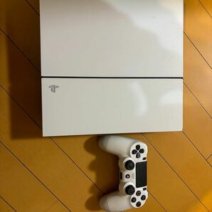 PlayStation 4 グレイシャー・ホワイト (CUH-1200AB02)【メーカー生産終了限定商品】PS４本体