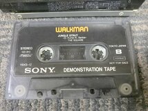 【通電動作未確認】SONY WALKMAN WM-W800 カセットプレーヤー CD-813 YEKS-12 デモテープ 2個セット ソニー 1円~　S2631_画像2