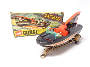 CORGI TOYS 107 BATBOAT and Trailer コーギー バットボート アンド トレーラー （箱付）送料別