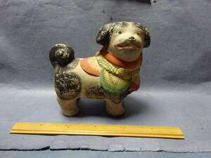（３）郷土玩具　古土人形　犬　これも明治時代のものと思います。コレクターが収集していたものですが、詳細不明です。