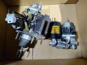 ◆送料無料◆ZVW30 ブレーキ ブースターASSY 47050-47170ブレーキポンプ47070-47060 セット プリウス