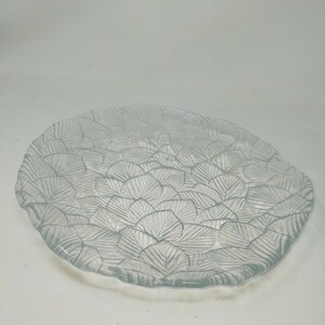 ●美品●ガラス 丸皿 大皿 リーフ柄 葉っぱ アンティーク 硝子食器 昭和レトロ ①　S