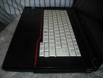 即決！！　富士通 LIFEBOOK A574/M　OS:なし　Intel Celeron 2950M 2.00GHz　4GB HDD:なし　15.6型　ブラック系　AC付　現状品　◇p1137◇_画像4