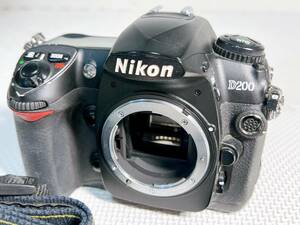 ★Nikon ニコン D200 ボディ 一眼レフカメラ