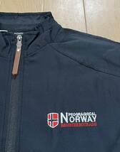 新品4045　北欧Geographical Norway　耐久撥水ソフトシェルジャケット　黒　M_画像3