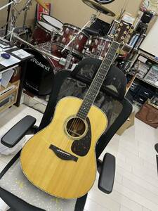 YAMAHA LL16D