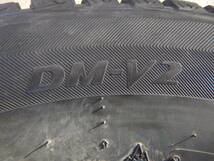 265/65R17 ブリヂストン ブリザック DM-V2 スタッドレス 冬 BLIZZAK ランクル プラド ハイラックス サーフ　H-758　_画像3