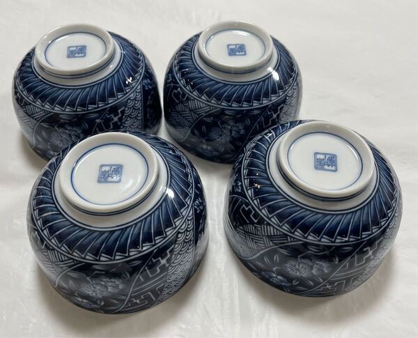 庫山窯 湯呑4個セット 未使用品 藍色と手の込んだ柄が映えます!