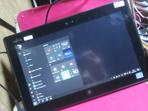 ジャンク　fujitsu　STYLISTIC Q702／G FMVNQ8PE　タブレット　windows10　12型　銀　初期化済み　9-5995