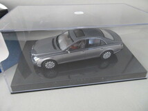 ★AUTOart　オートアート 1/43◆マイバッハ MAYBACH 57　S　2005　グレー　ツートーン★_画像3