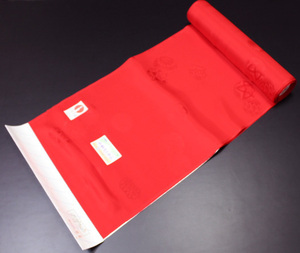 在庫処分　新品　送料無料「日本の絹」正絹　長襦袢　赤　地織手毬柄　反物　小松縮緬
