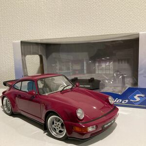 1/18 ポルシェ　911ターボ　ルビーレッド