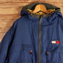 J1K/R5.5-2　90s～　TOMMY HILFIGER　トミー ヒルフィガー　マウンテンジャケット　マウンテンパーカー　アウトドア　アメリカ古着　XL_画像2