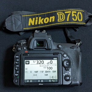 1円スタート Nikon D750 ボディ フルサイズ 防塵防滴 wi-fi対応 一眼レフ