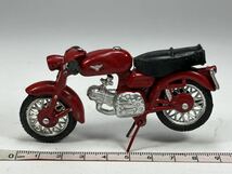 (s359) MIGNON MODEL TORINO ART.n112 AERMACCHI 350cc SPORT ミニカー バイク 当時物_画像2