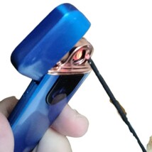 ガス・石油不要 LEDディスプレイ付き電動メタルライターUSB充電式電子ライター 青_画像9