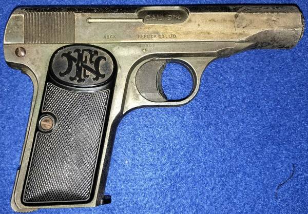 カスタム金属製風仕上げ　ブローニングM1910　レプリカ社製（マルシン）ガスガン　日本軍　将校