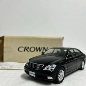 非売品 TOYOTA ディーラー特注 1/30 CROWN Royal Saloon Black カラーサンプル トヨタ クラウン ロイヤルサルーン 180系 GRS ZERO ミニカー