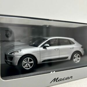 PORSCHE ディーラー特注 PMA 1/43 ポルシェ マカン シルバー ミニカー モデルカー Macan ミニチャンプス