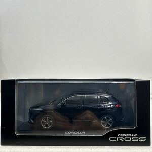 非売品 TOYOTA 1/30 COROLLA CROSS スパークリングブラックパールクリスタルシャイン カラーサンプル トヨタ カローラクロス ミニカー