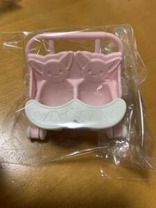 新品 未使用 シルバニアファミリー フェネック 赤ちゃん 双子 ベビーカー 乗り物