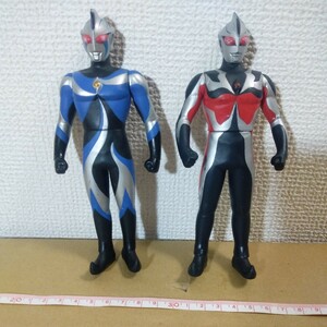 ウルトラマンコスモス カオスウルトラマン カラミティ 2点セット ソフビフィギュア バンダイ 2002年製 未チェック 詳細不明 ジャンク扱い 