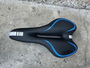 GEL 自転車 サドル★訳あり未使用品1