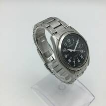 F40□【QZ/不動品】SEIKO セイコー 7N42-8260 黒文字盤 アナログ デイト クオーツ 純正ベルト 3針 メンズ腕時計 現状品 □_画像3