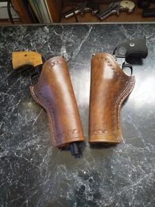オールドウエスタンホルスター左右セット二丁拳銃コルトSAAピースメーカー用 レザー 革 ウエスタン ホルスター シビリアン