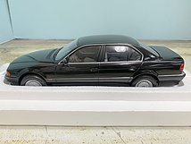 現状品☆BMW 740i E38 1.series 1994 Black-Metallic ミニカー ミニチュアカー 1/18 ダイキャスト KKスケール_画像2