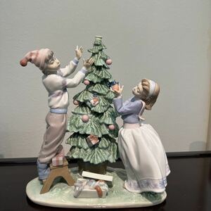 一円スタート　LLADRO リヤドロ 5897 ツリーを飾ろう 少年 少女 クリスマス 陶器人形 