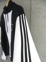 010m6◆良品です◆トレフォイル◆adidas アディダス 切替 スエットパーカー M/ジャージ/トレーナー/ジャケット/ブルゾン/ポロシャツ_画像3