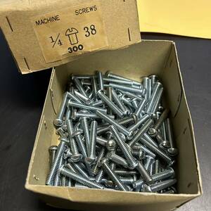 ★未使用★ マイナス頭 マシンスクリュー 1/4×38mm 約115本まとめ売り 工事用材料 金具 金物屋 クローム