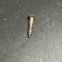 ★未使用★マイナス頭 ネジ 2.4×13mm 約120本入×2箱 IRON WOOD SCREWS 木ネジ 捻子 工事用材料_画像4