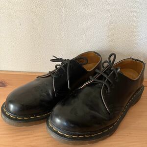 * recommended * England made Dr Martens leather shoes size UK6