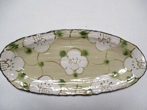 和陶器　織部　手描き椿　楕円皿　32.5ｃｍ　１枚　/ 大皿　長皿　②