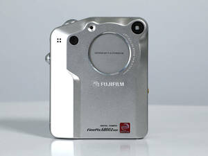 FUJIFILM Finpix 6800 Zoom ポルシェデザイン