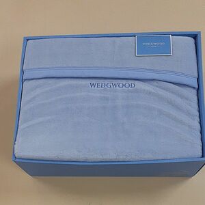 西川 　WEDGWOOD　 ウェッジウッド アクリルニューマイヤー毛布　シングルサイズ　日本製　箱無しで発送させて頂きます