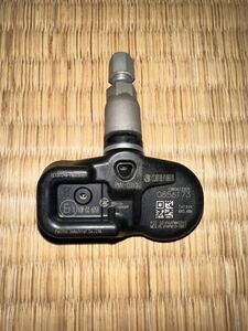 レクサス 空気圧センサー PMV-C010 ジャンク扱い②