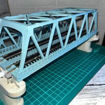 KATO　ユニトラック　Nゲージ　複線トラス鉄橋　ライトブルー　２個　橋脚3個付き_画像6