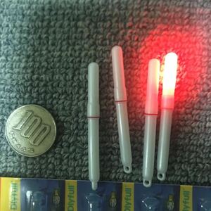 LEDスティックライト　電気ケミホタル　37サイズMサイズ　電気ウキ 4本　電池4本付き