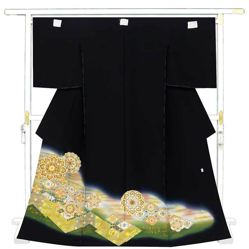 * Store remodeling and all inventory sold out! [Free tailoring] Finest Kyoto Yuzen traditional craft hand-painted art Shosoin Chinese pattern blurred Yuzen entrance dress black tomesode (s09155), fashion, women's kimono, kimono, Tomesode