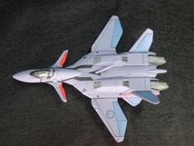 バンダイ 1/144 バルキリー VF-11C ファイター マクロスプラス仕様 全塗装完成品_画像5
